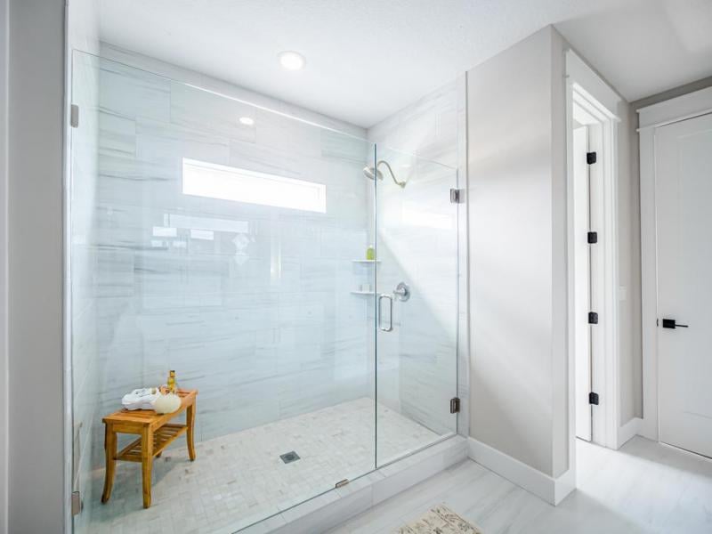 Commander du verre sur mesure : guide pratique et conseils